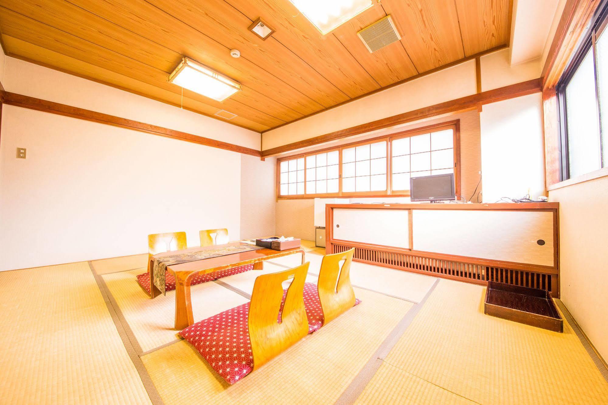 Azumaya Ryokan Киото Екстериор снимка